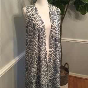 LulaRoe Joy duster kimono geometric triangle small